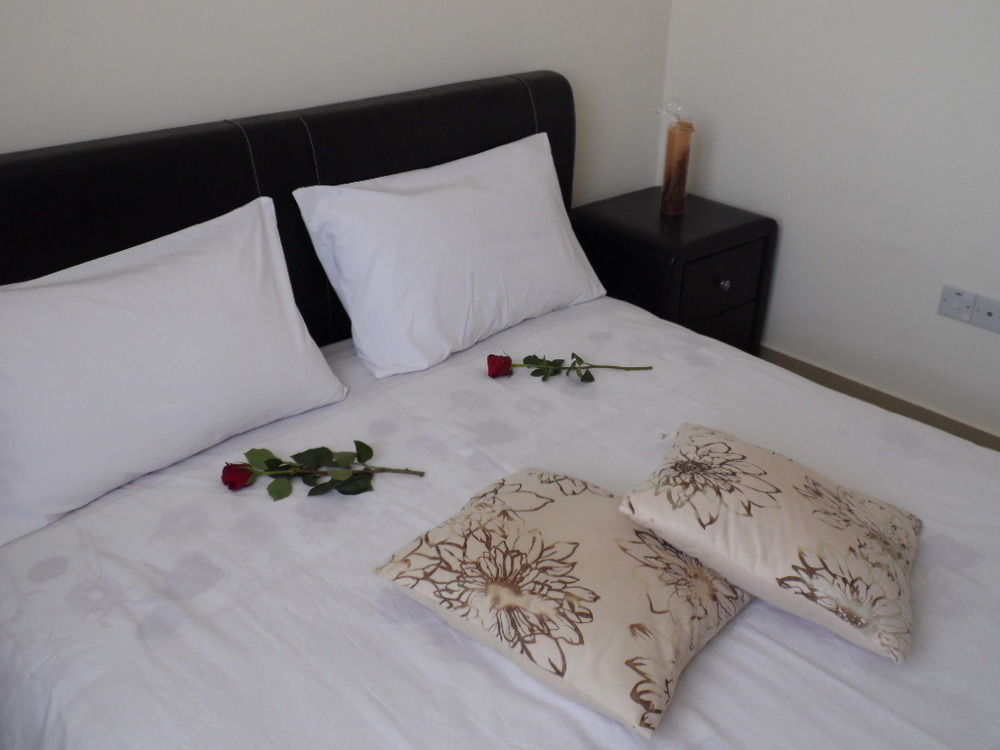 Adriana Holiday Resort Paphos Extérieur photo