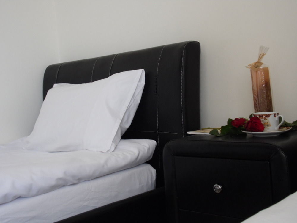 Adriana Holiday Resort Paphos Extérieur photo