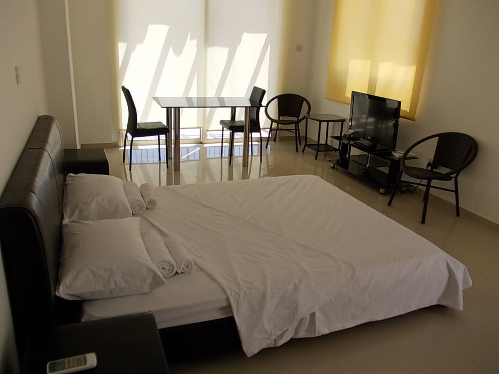 Adriana Holiday Resort Paphos Extérieur photo